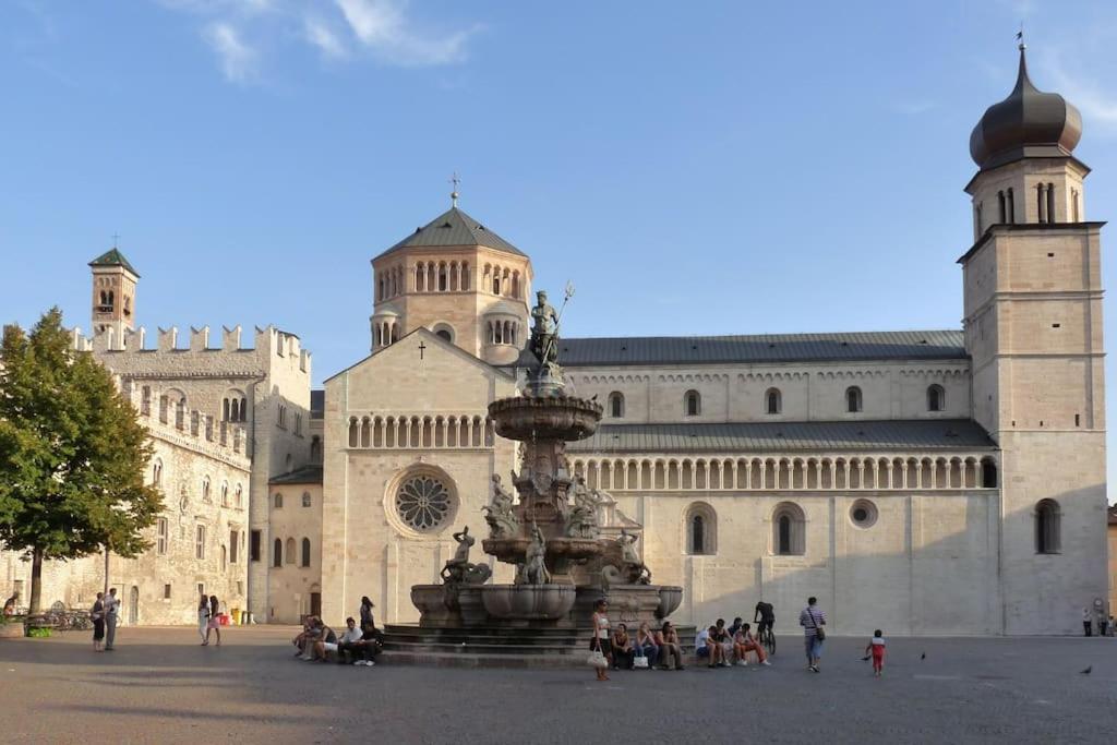 Tridenthome 5 Min From Station & Free Wifi Apartamento
